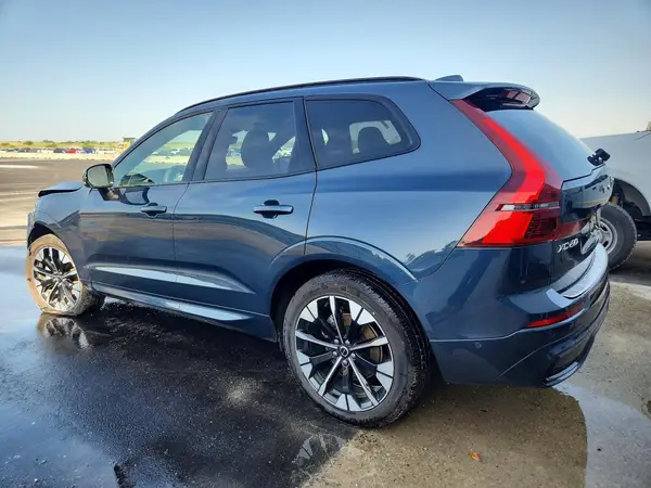 YV4M12RC4T1458224 2026 VOLVO XC60 - Image 2