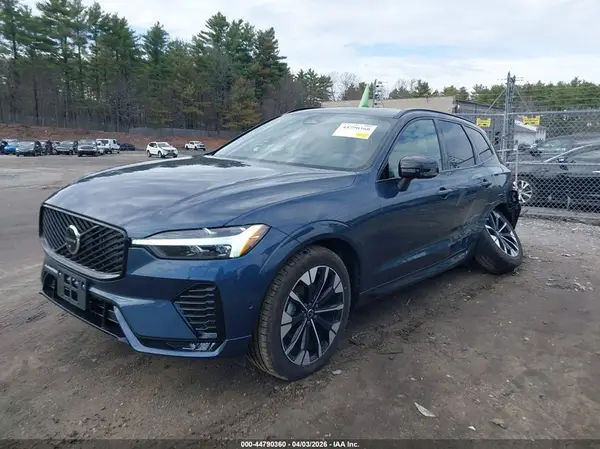 YV4M12RC5T1431596 2026 VOLVO XC60 - Image 2