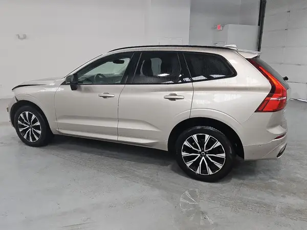 YV4M12RC6S1092944 2025 VOLVO XC60 - Image 2