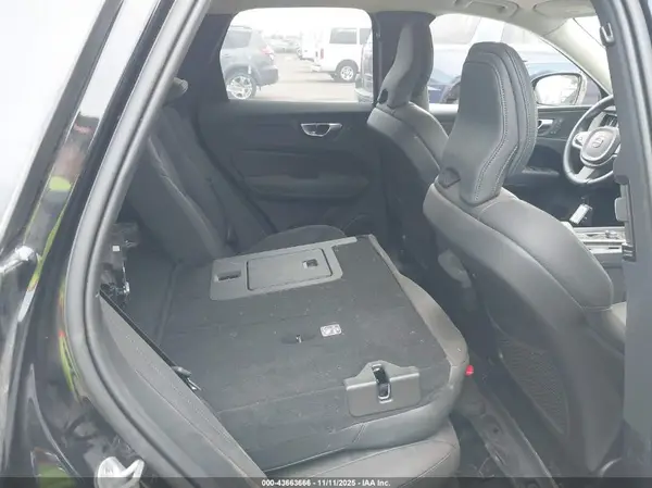 YV4M12RC6S1160224 2025 VOLVO XC60 - Image 8