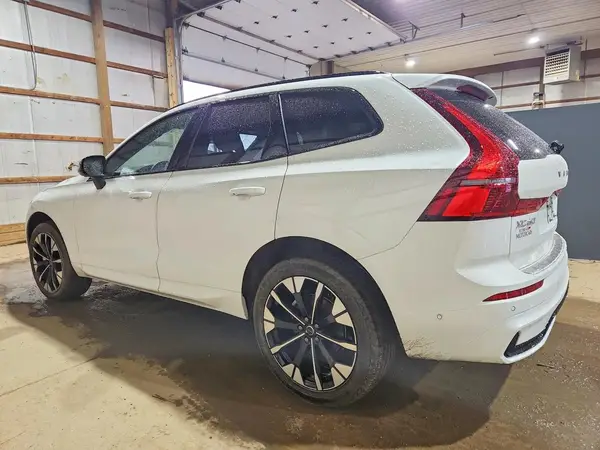 YV4M12RC6T1393702 2026 VOLVO XC60 - Image 2