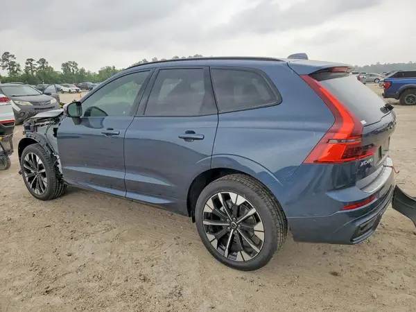 YV4M12RC6T1416816 2026 VOLVO XC60 - Image 2