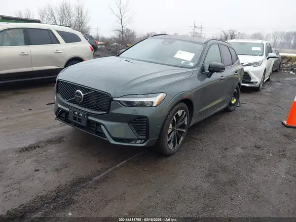 YV4M12RC7T1367027 2026 VOLVO XC60 - Image 2