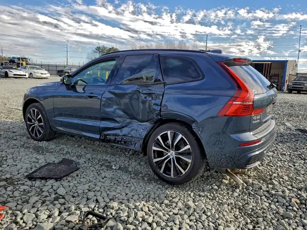 YV4M12RC8S1118301 2025 VOLVO XC60 - Image 2