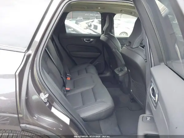YV4M12RC8S1175808 2025 VOLVO XC60 - Image 8