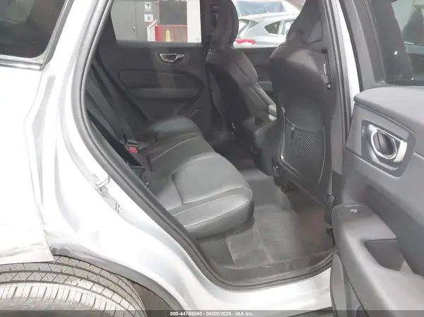 YV4M12RC9S1007661 2025 VOLVO XC60 - Image 8