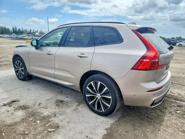 YV4M12RC9S1073966 2025 VOLVO XC60 - Image 2