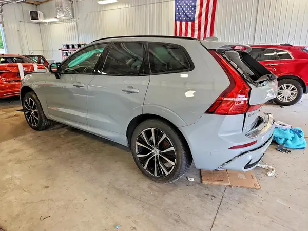 YV4M12RC9S1112569 2025 VOLVO XC60 - Image 2