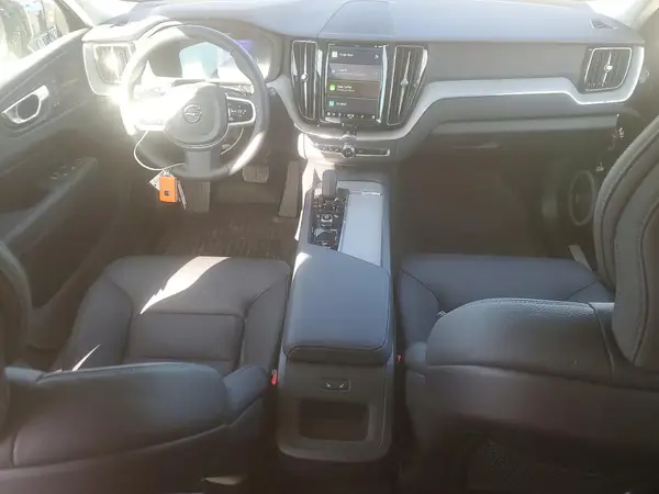 YV4M12RC9S1214423 2025 VOLVO XC60 - Image 8