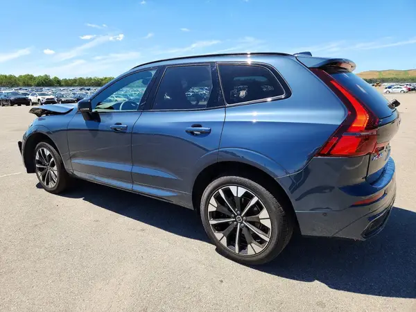YV4M12RC9T1336314 2026 VOLVO XC60 - Image 2
