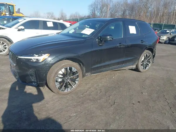 YV4M12RC9T1342100 2026 VOLVO XC60 - Image 2