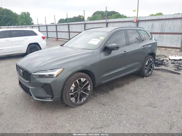 YV4M12RC9T1372522 2026 VOLVO XC60 - Image 2