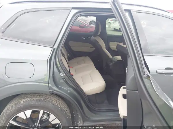 YV4M12RC9T1372522 2026 VOLVO XC60 - Image 8