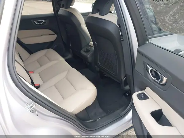 YV4M12RC9T1388848 2026 VOLVO XC60 - Image 8