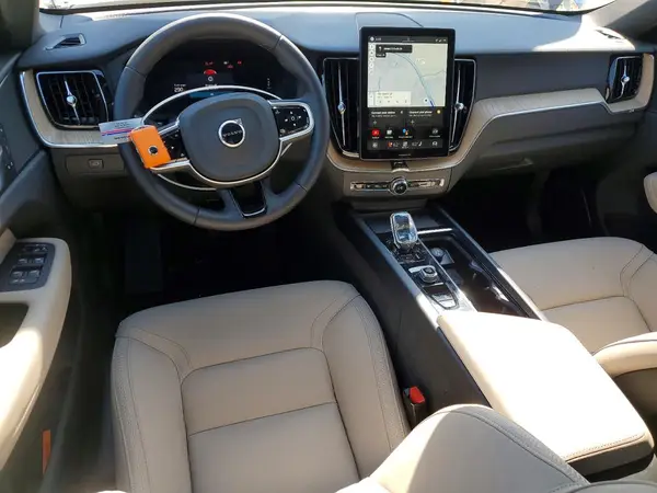 YV4M12RC9T1390745 2026 VOLVO XC60 - Image 8