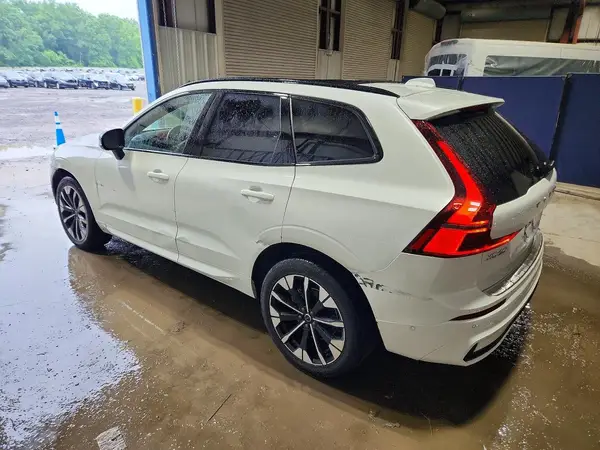 YV4M12RC9T1464567 2026 VOLVO XC60 - Image 2
