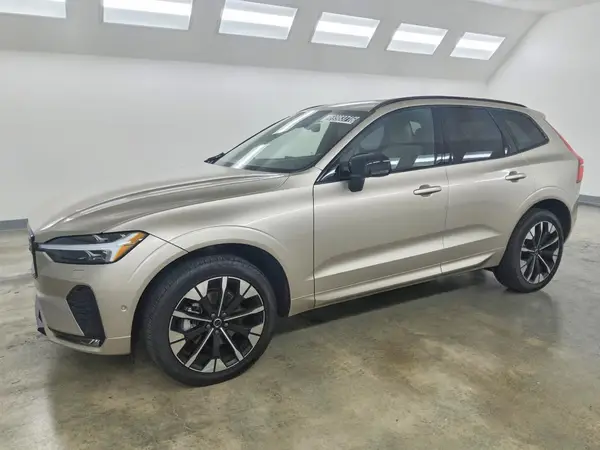 YV4M12RC9T1465198 2026 VOLVO XC60 - Image 1