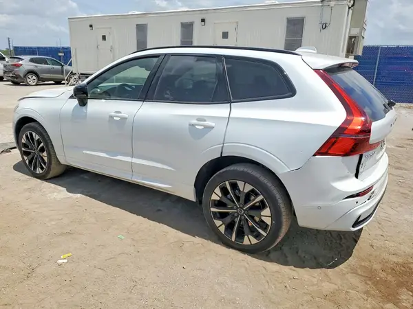 YV4M12RC9T1497343 2026 VOLVO XC60 - Image 2