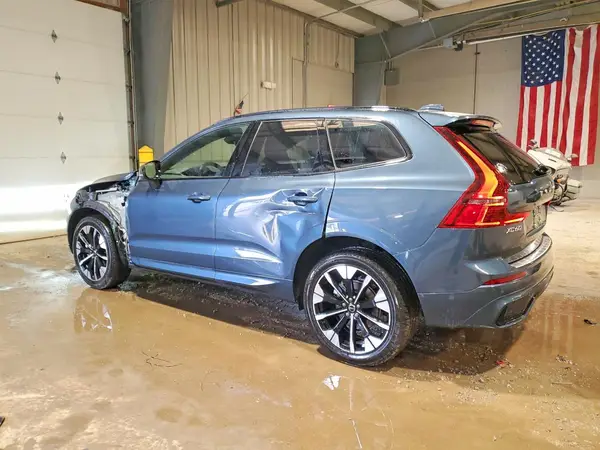 YV4M12RCXT1415247 2026 VOLVO XC60 - Image 2