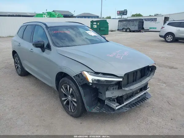 YV4M12RJ0S1117917 2025 VOLVO XC60 - Image 1