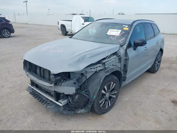 YV4M12RJ0S1117917 2025 VOLVO XC60 - Image 2