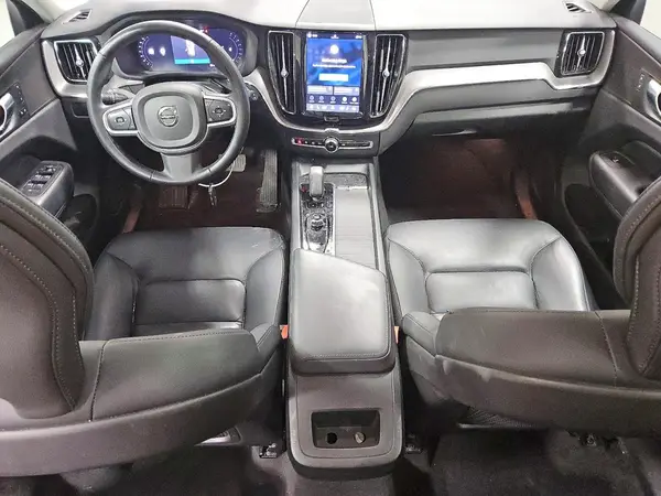 YV4M12RJ1S1185062 2025 VOLVO XC60 - Image 8