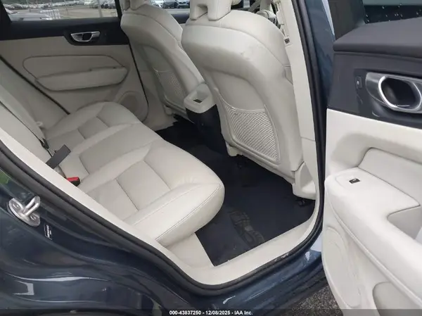 YV4M12RJ3S1153553 2025 VOLVO XC60 - Image 8