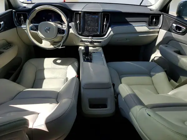 YV4M12RJ5S1106783 2025 VOLVO XC60 - Image 8