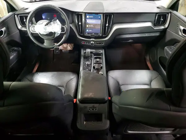 YV4M12RJ9S1149751 2025 VOLVO XC60 - Image 8