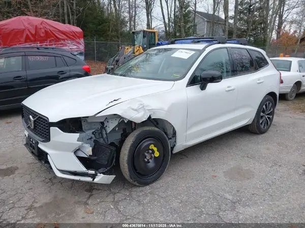 YV4M12RJXS1128732 2025 VOLVO XC60 - Image 2