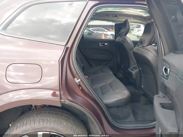 YV4M12RM0T1388083 2026 VOLVO XC60 - Image 8