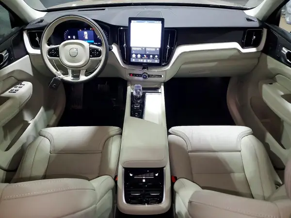 YV4M12RM0T1412723 2026 VOLVO XC60 - Image 8