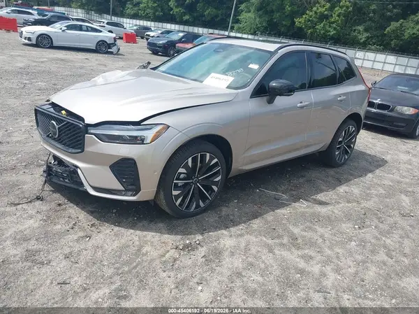 YV4M12RM2T1408298 2026 VOLVO XC60 - Image 2