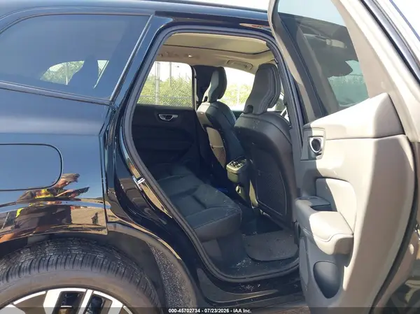YV4M12RM3T1323244 2026 VOLVO XC60 - Image 8