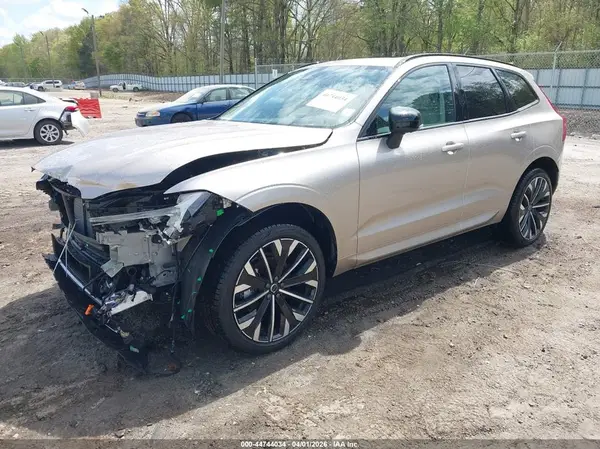 YV4M12RM4T1361758 2026 VOLVO XC60 - Image 2