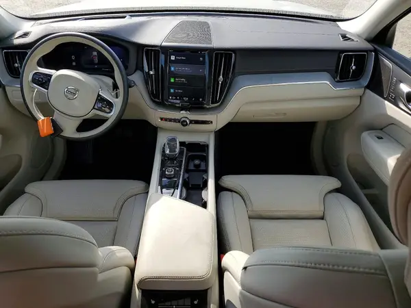 YV4M12RM6S1016519 2025 VOLVO XC60 - Image 8