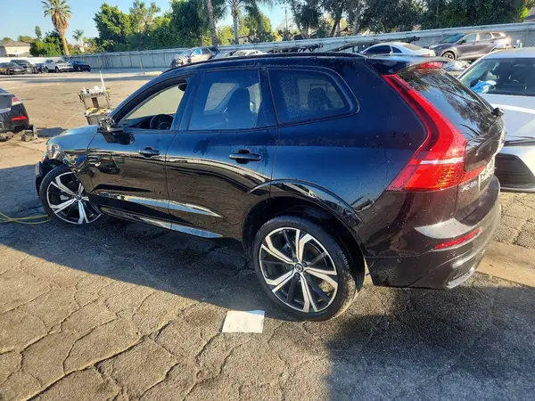 YV4M12RM9S1025330 2025 VOLVO XC60 - Image 2