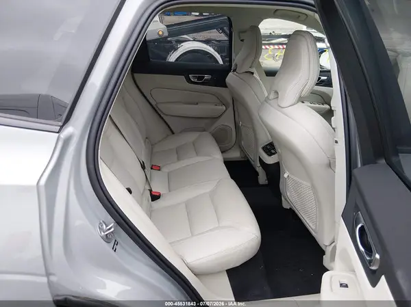 YV4M12RM9S1113651 2025 VOLVO XC60 - Image 8