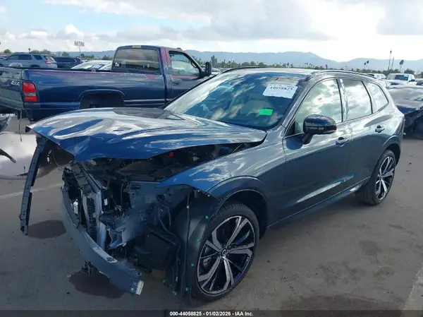 YV4M12RMXS1160171 2025 VOLVO XC60 - Image 2