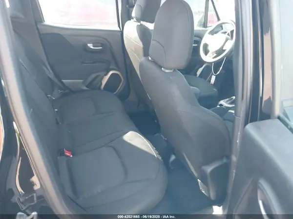 ZACCJAAB0HPF43970 2017 JEEP RENEGADE - Image 8