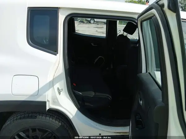 ZACCJAAB0HPF66651 2017 JEEP RENEGADE - Image 8