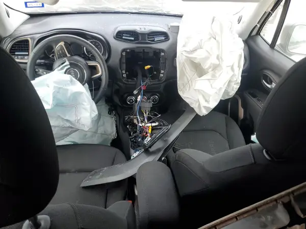 ZACCJAAB0HPF82767 2017 JEEP RENEGADE - Image 8