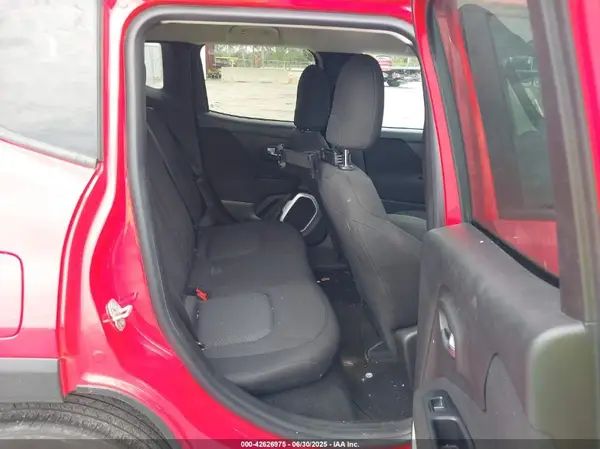 ZACCJAAB0JPG85063 2018 JEEP RENEGADE - Image 8