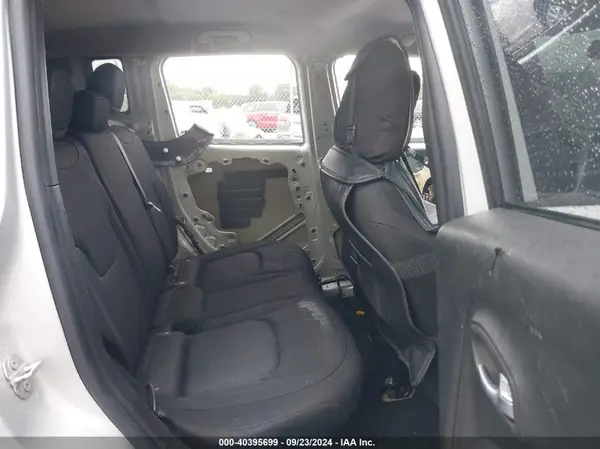 ZACCJAAB1HPG22659 2017 JEEP RENEGADE - Image 8