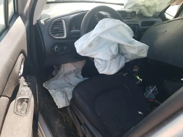 ZACCJAAB2HPE52831 2017 JEEP RENEGADE - Image 8