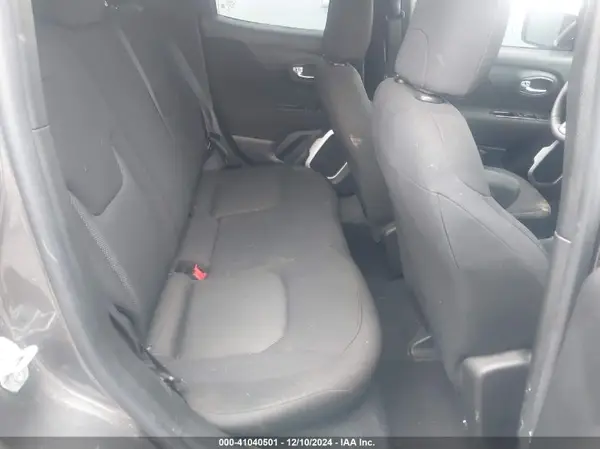 ZACCJAAB2JPG70435 2018 JEEP RENEGADE - Image 8