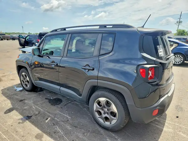 ZACCJAAB3HPE59352 2017 JEEP RENEGADE - Image 2