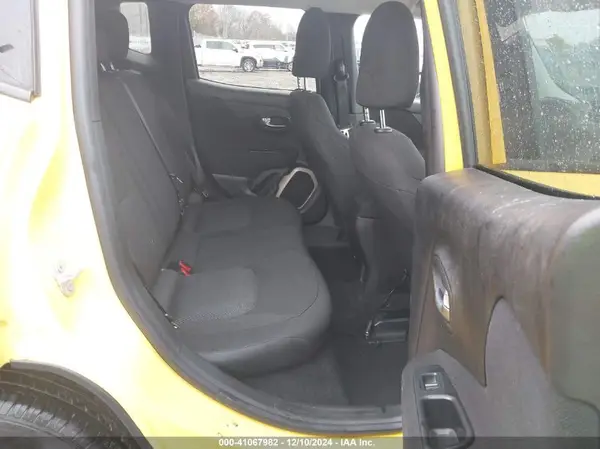 ZACCJAAB3HPF71021 2017 JEEP RENEGADE - Image 8
