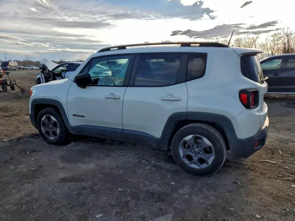 ZACCJAAB4HPF85817 2017 JEEP RENEGADE - Image 2