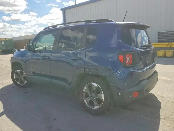 ZACCJAAB5HPE48739 2017 JEEP RENEGADE - Image 2